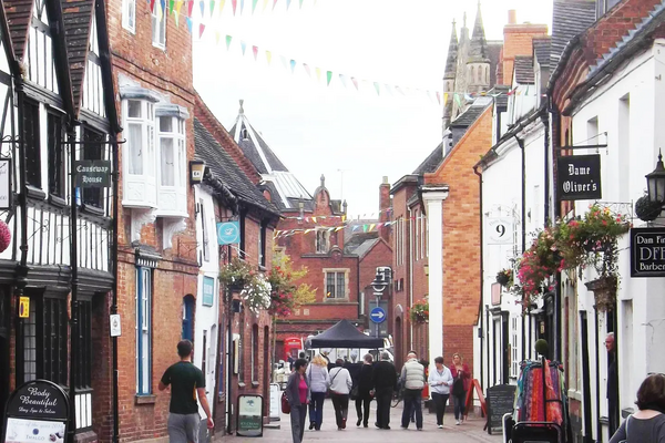 Views Lichfield Dam Street